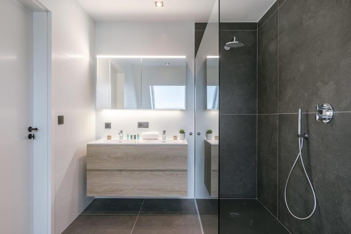 Huswell - Luxurious Apartment With Parking Beernem Exteriér fotografie