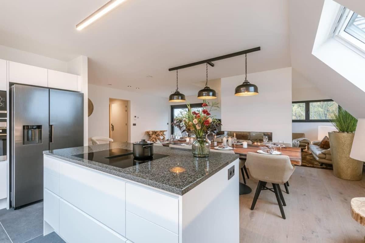 Huswell - Luxurious Apartment With Parking Beernem Exteriér fotografie