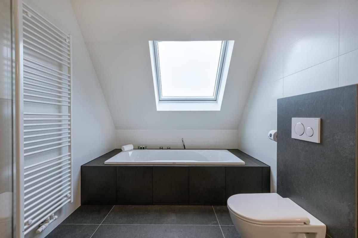 Huswell - Luxurious Apartment With Parking Beernem Exteriér fotografie